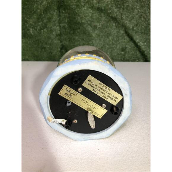 Disney Enesco PINOCCHIO & BLUE FAIRY Musical Snow Globe NO CHIPS 5.5”x4” - Picture 4 of 4